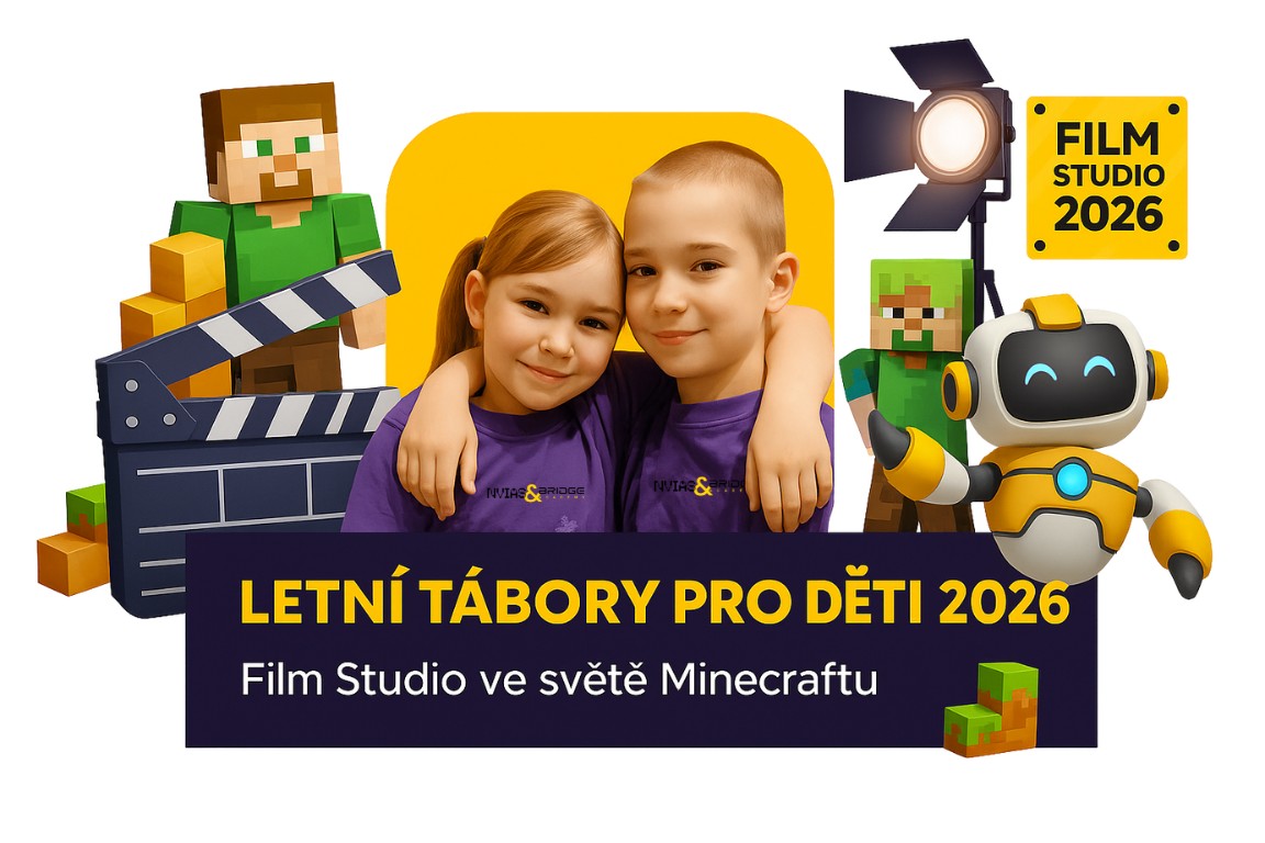 Děti na letním táboře 2026 – Film Studio ve světě Minecraftu. Dívka a chlapec v fialových tričkách obklopení filmovým vybavením, robotem a postavičkami ze hry Minecraft.
