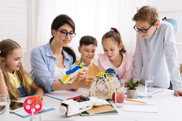 Materiály a zdroje | Bridge Academy